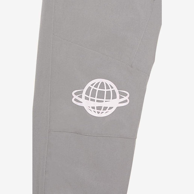 LIGHTWEIGHT SILVER TRAVEL CARGO PANT